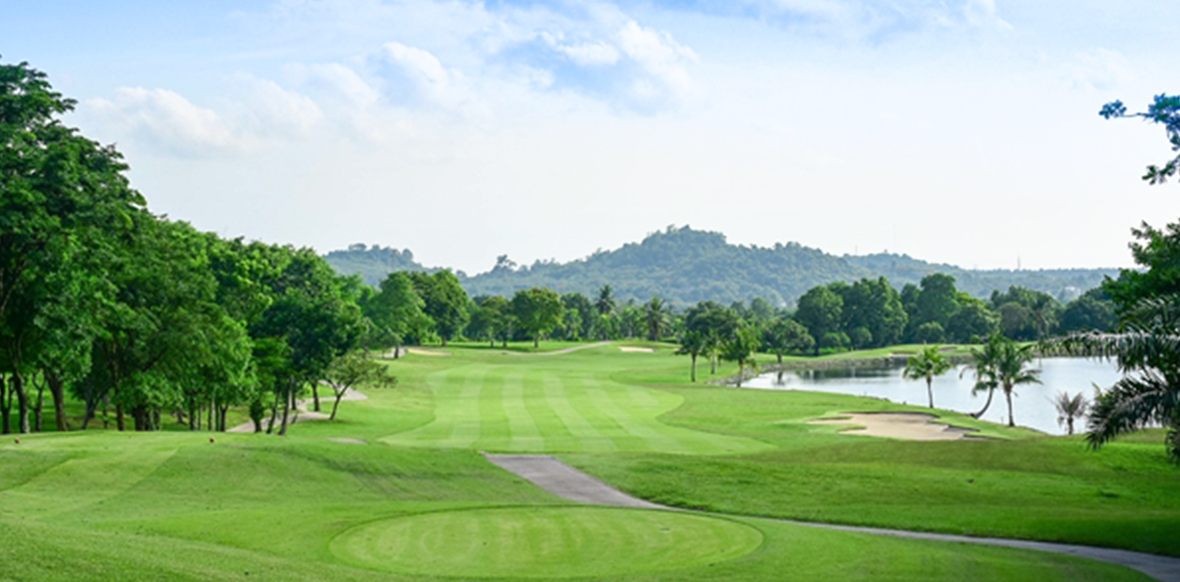 ゴルフ場スライド1