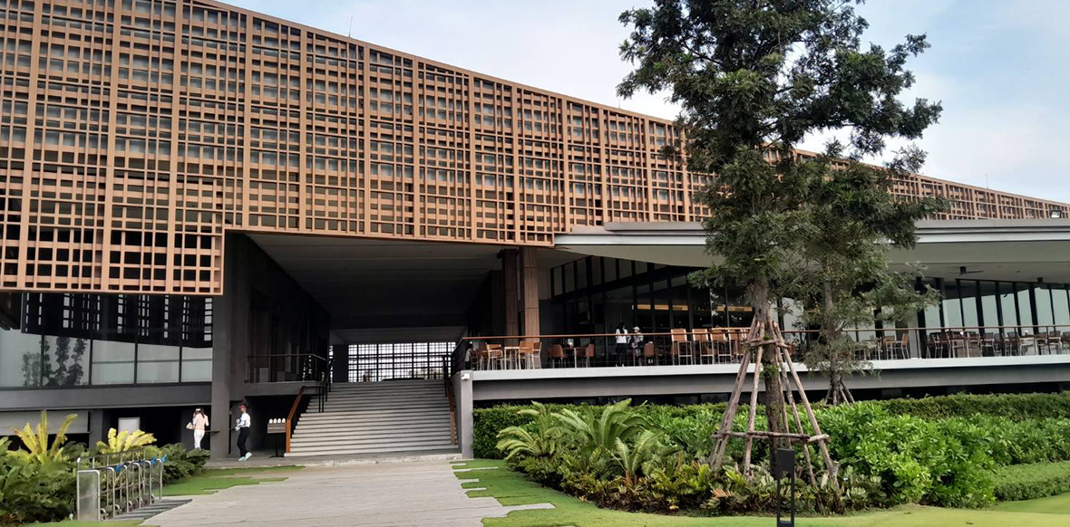 ゴルフ場スライド2